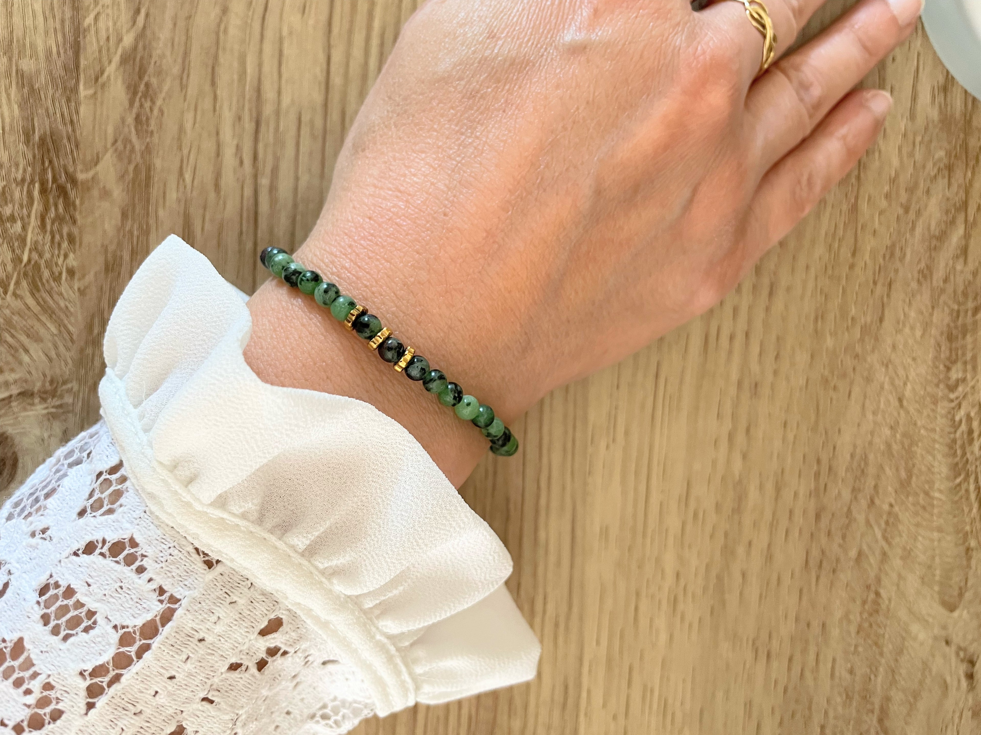 Bracelet Zoisite Vert & Hématites – Acier Inoxydable Doré – 2 Styles au Choix