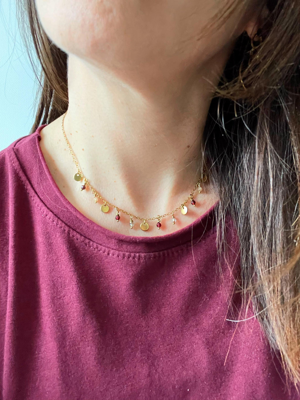 Collier Ras de Cou – Pierres Naturelles Améthyste & Rubis Doré