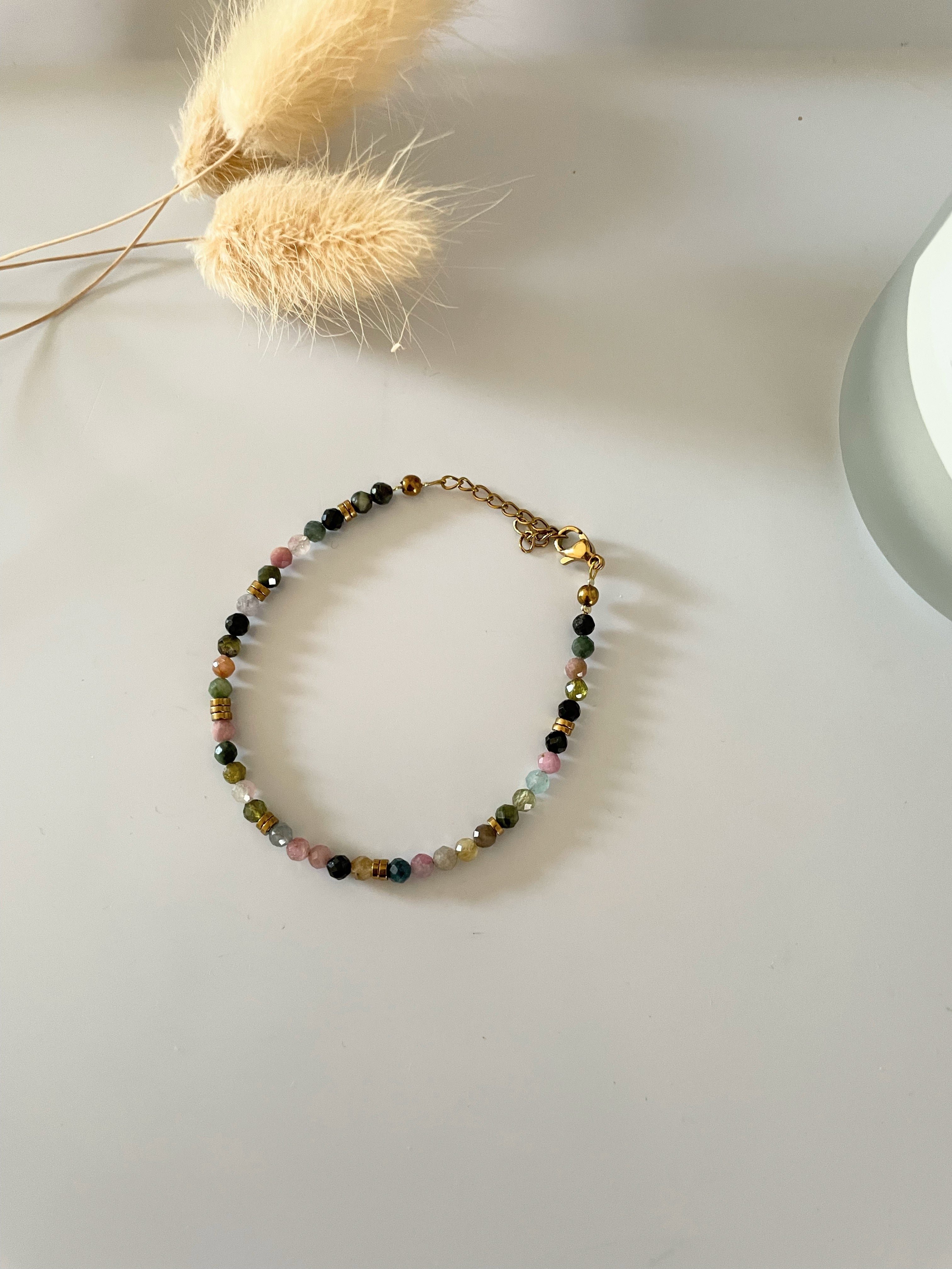 Bracelet multicolore pierre tourmaline Hématites – Acier Inoxydable Doré – 2 Styles au Choix