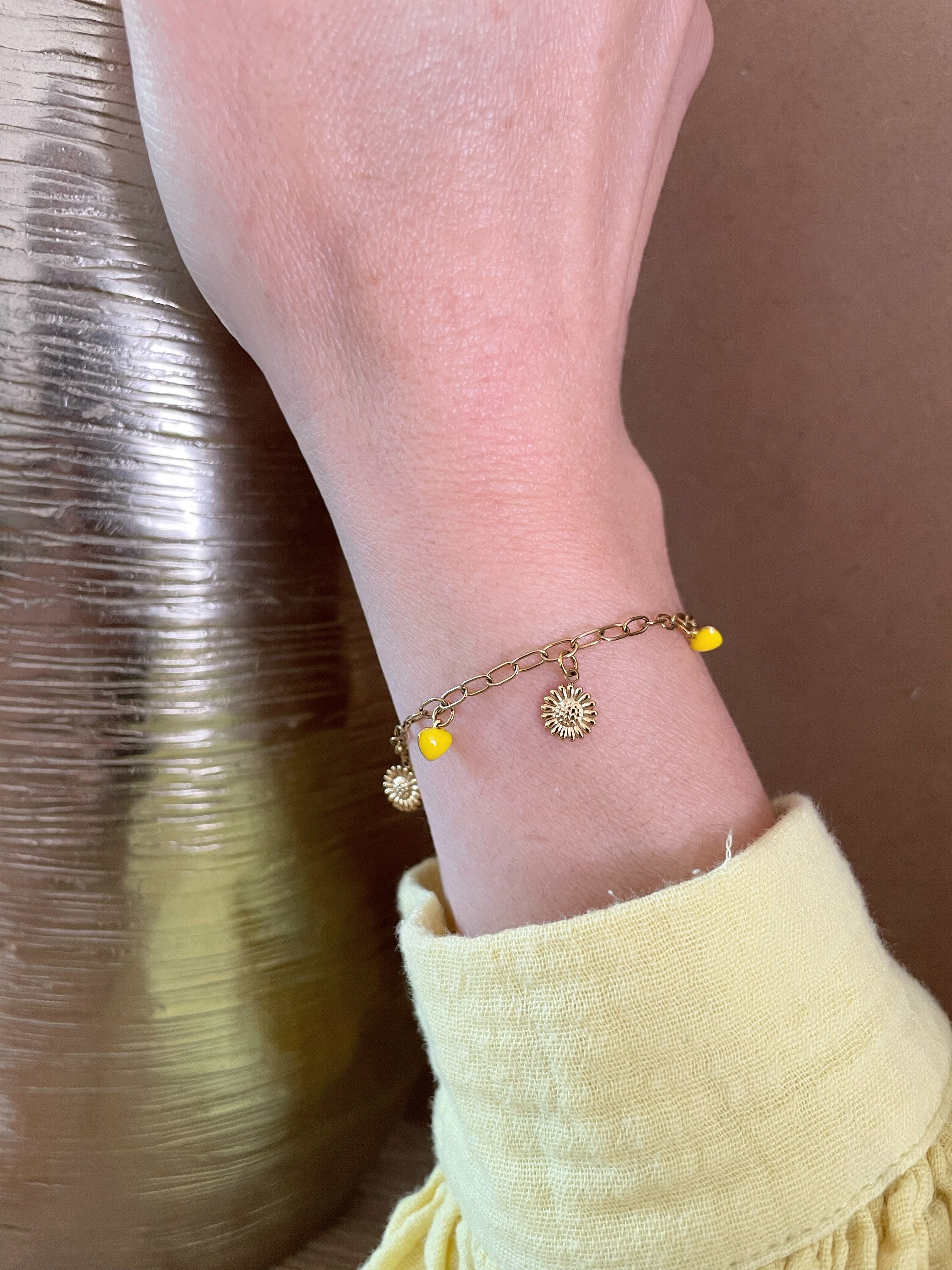 Bracelet Fin Jaune – Perles Facettées ou Breloques – Acier Inoxydable Doré