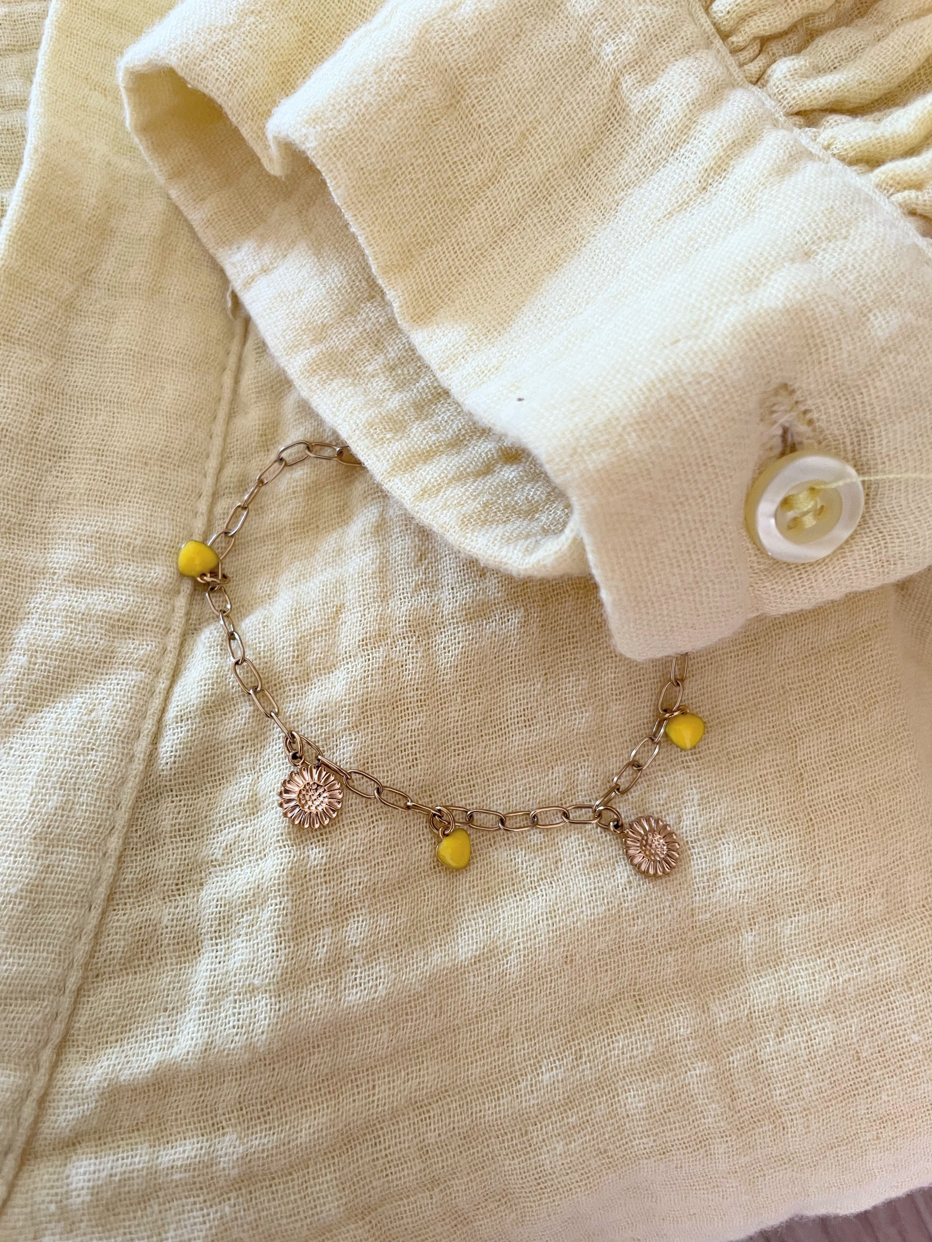Bracelet Fin Jaune – Perles Facettées ou Breloques – Acier Inoxydable Doré