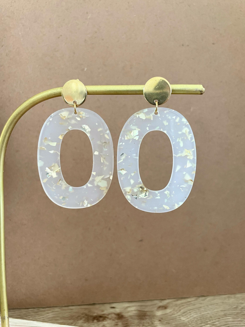 Boucles grandes pailletées dorées et transparentes