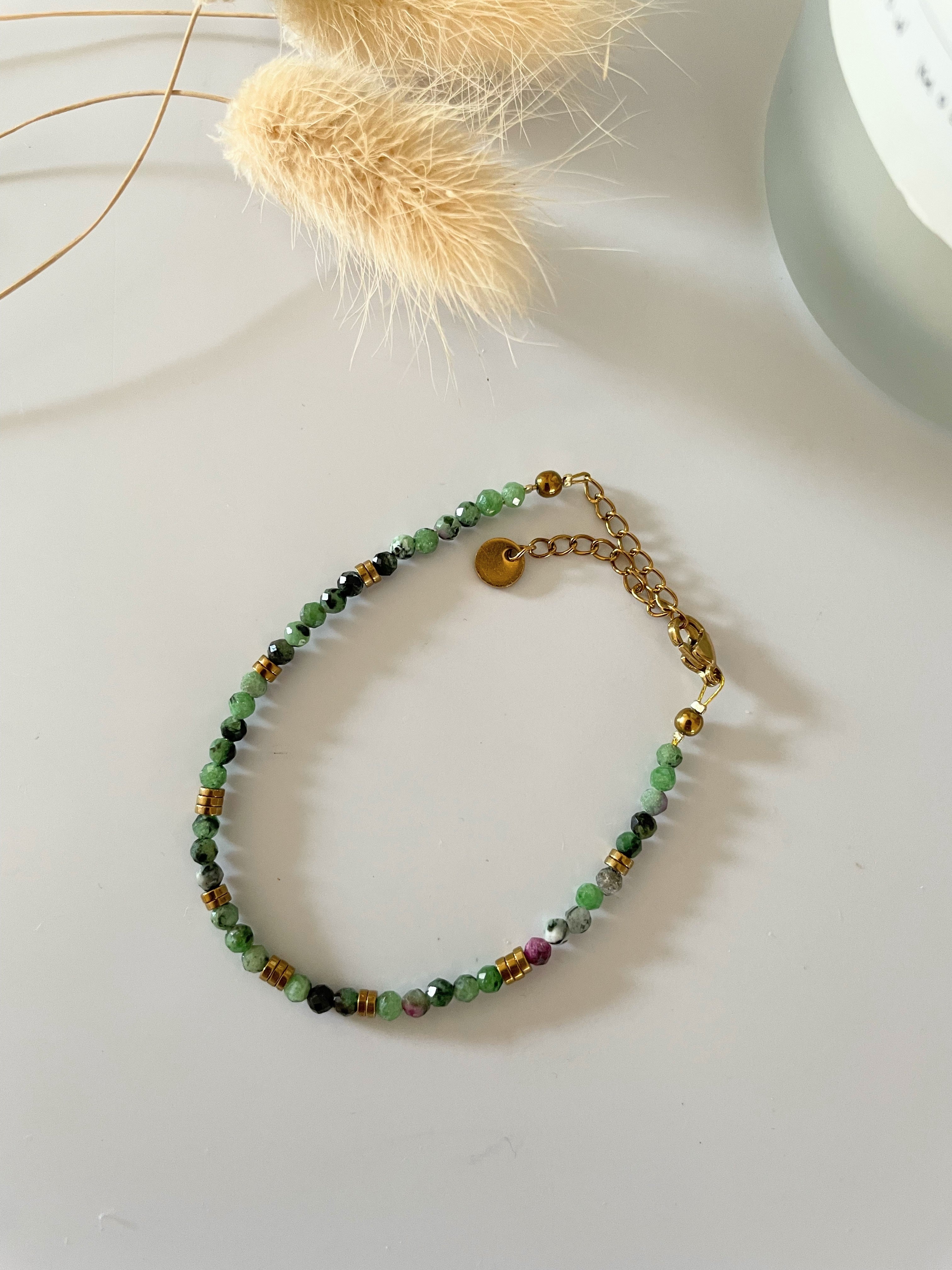 Bracelet Zoisite Vert & Hématites – Acier Inoxydable Doré – 2 Styles au Choix