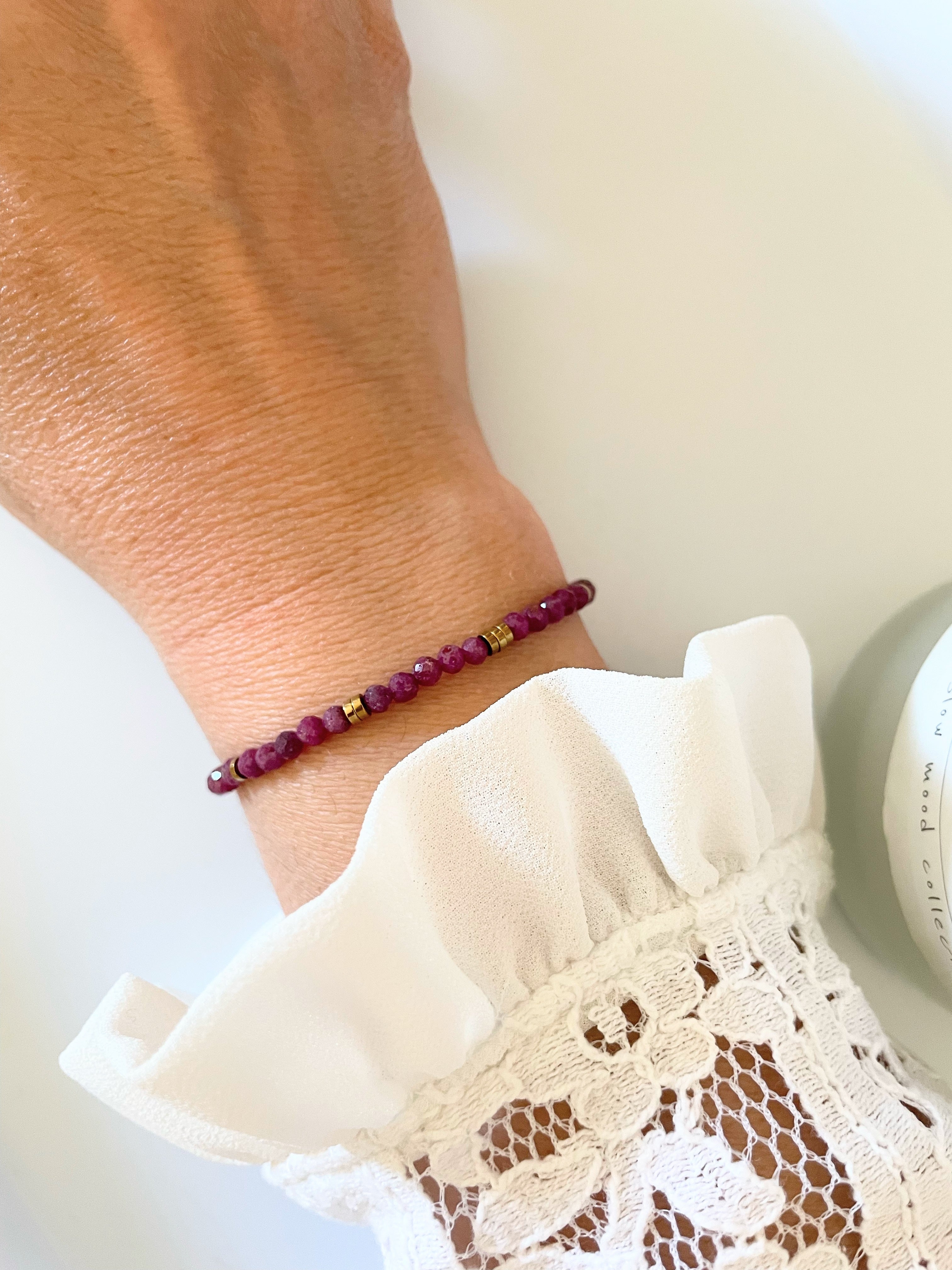 Bracelet Rubis & Hématites Dorées | Perles Naturelles | Acier Inoxydable