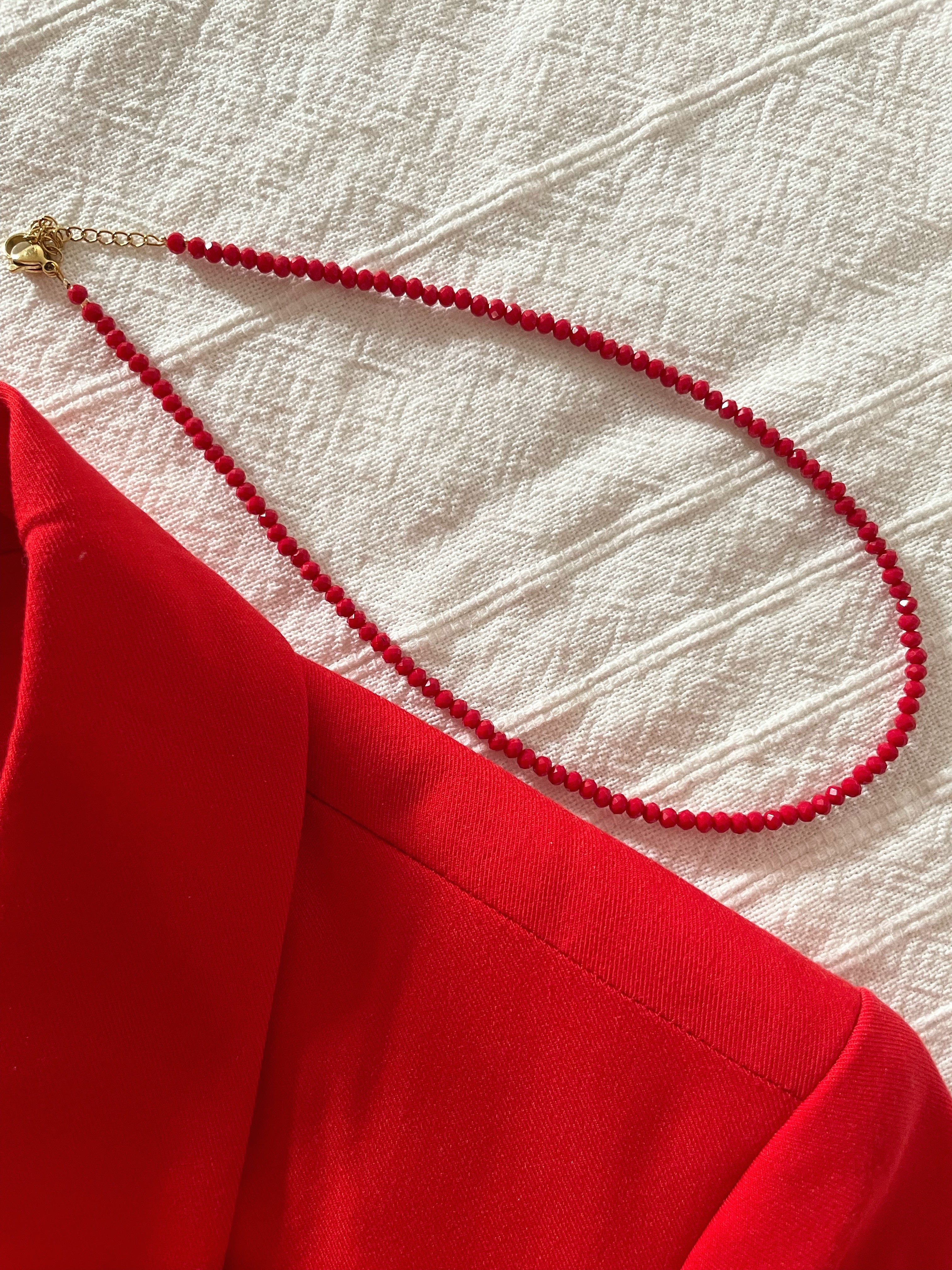Collier Perles Rouges Brillantes Ras de Cou – Fermoir Acier Inoxydable | LPY BIJOUX
