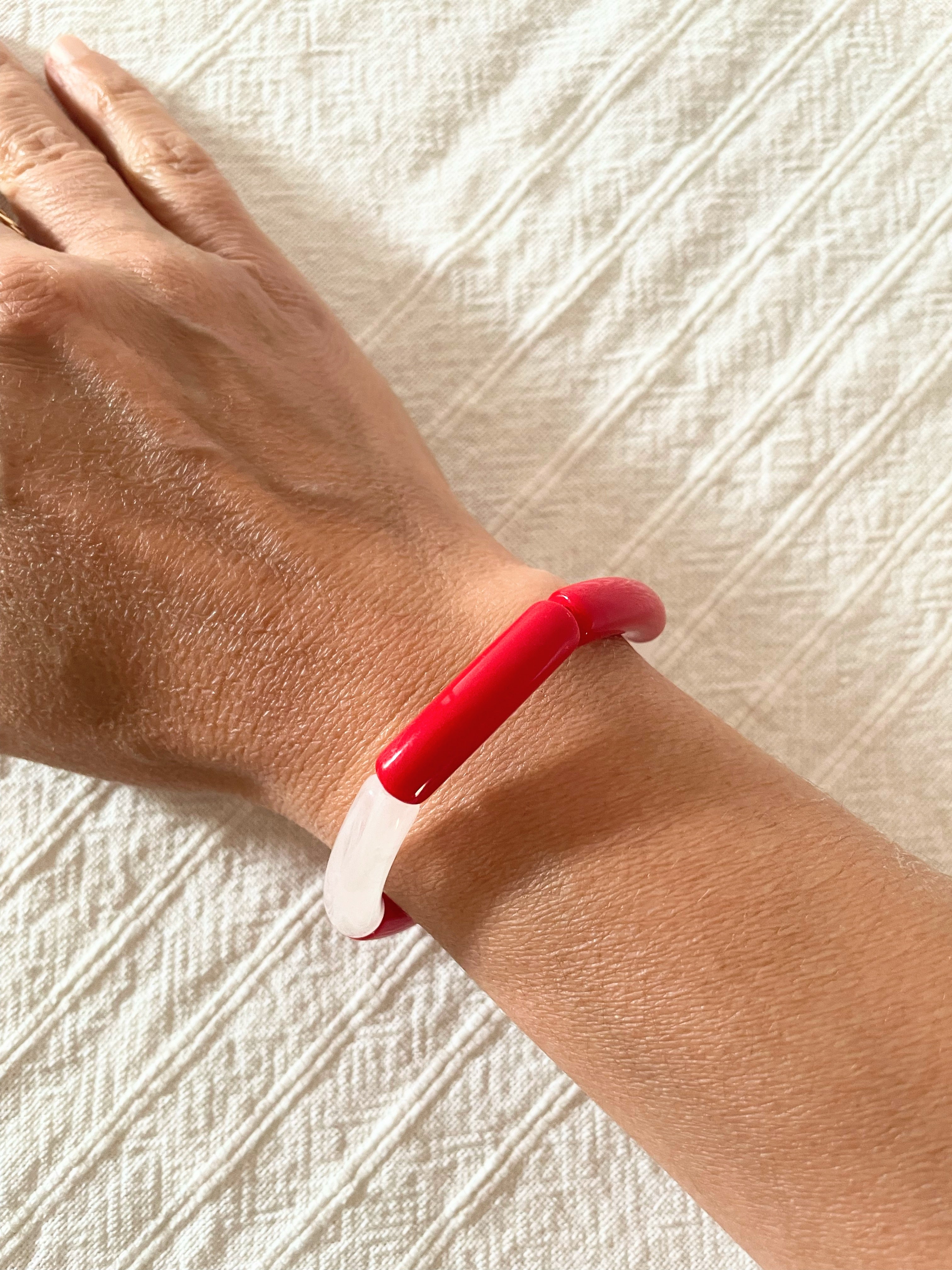 Bracelet Tube Acétate Rouge & Blanc – Idéal Férias | LPY BIJOUX