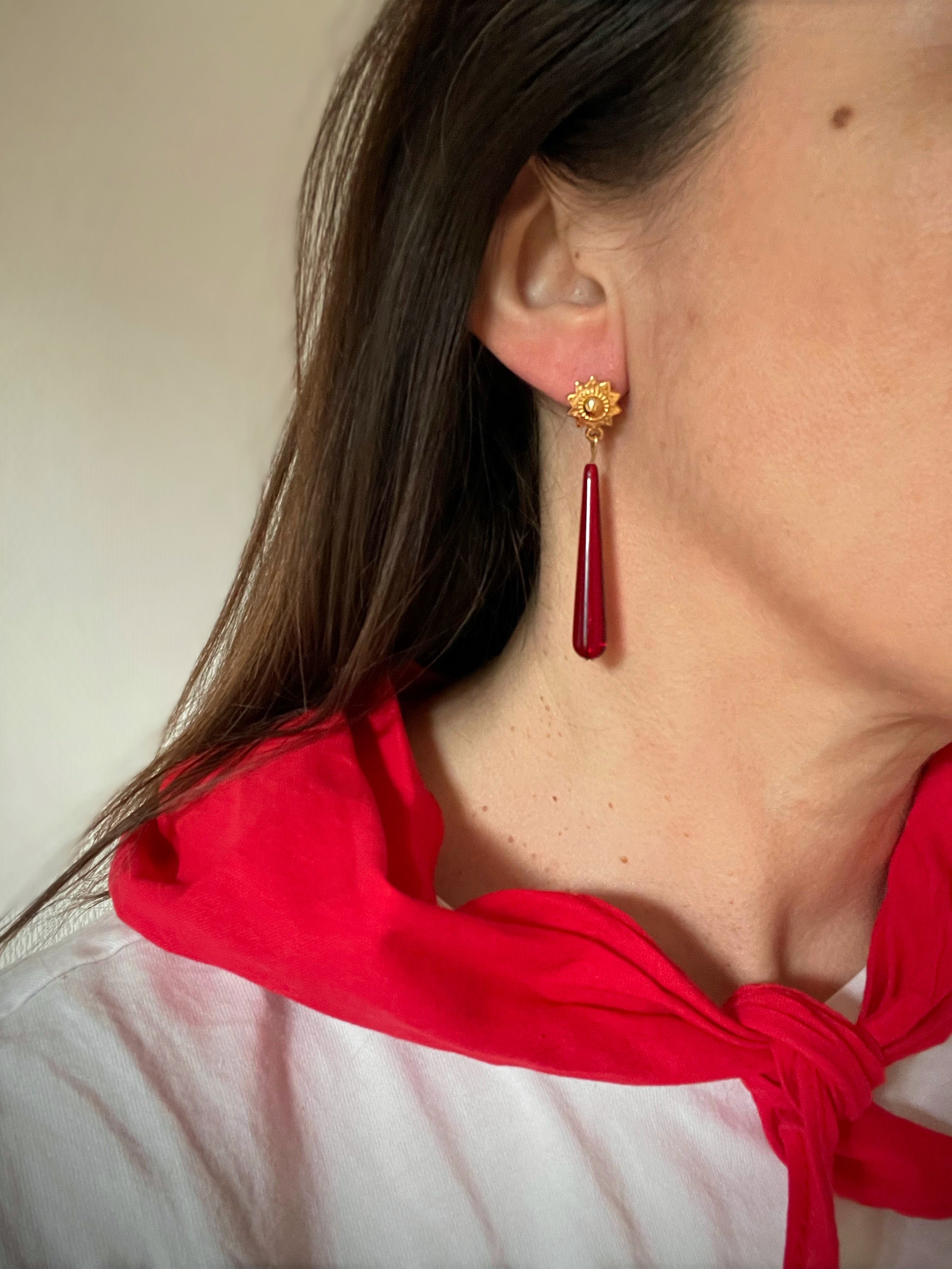 Boucles d'Oreilles Tige Rouge Acier Inoxydable doré