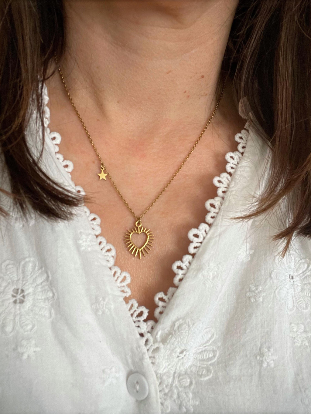Collier Chaîne Fine Dorée – Breloque Cœur ou Cercle Doré