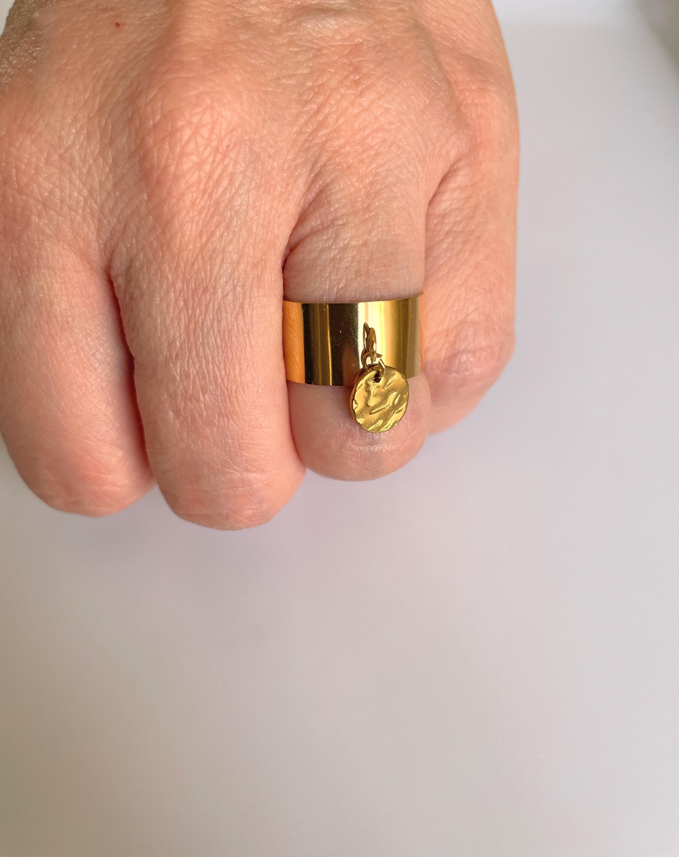 Bague Breloque Ajustable Dorée – Acier Inoxydable