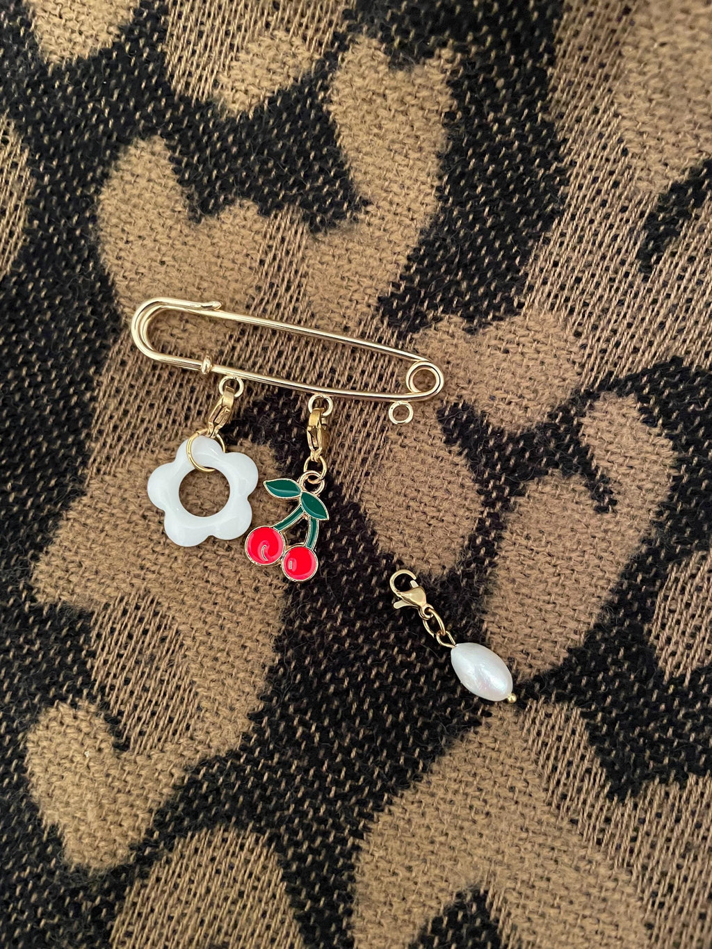 Broche Épingle à Nourrice Dorée à Personnaliser – Charms & Pampilles