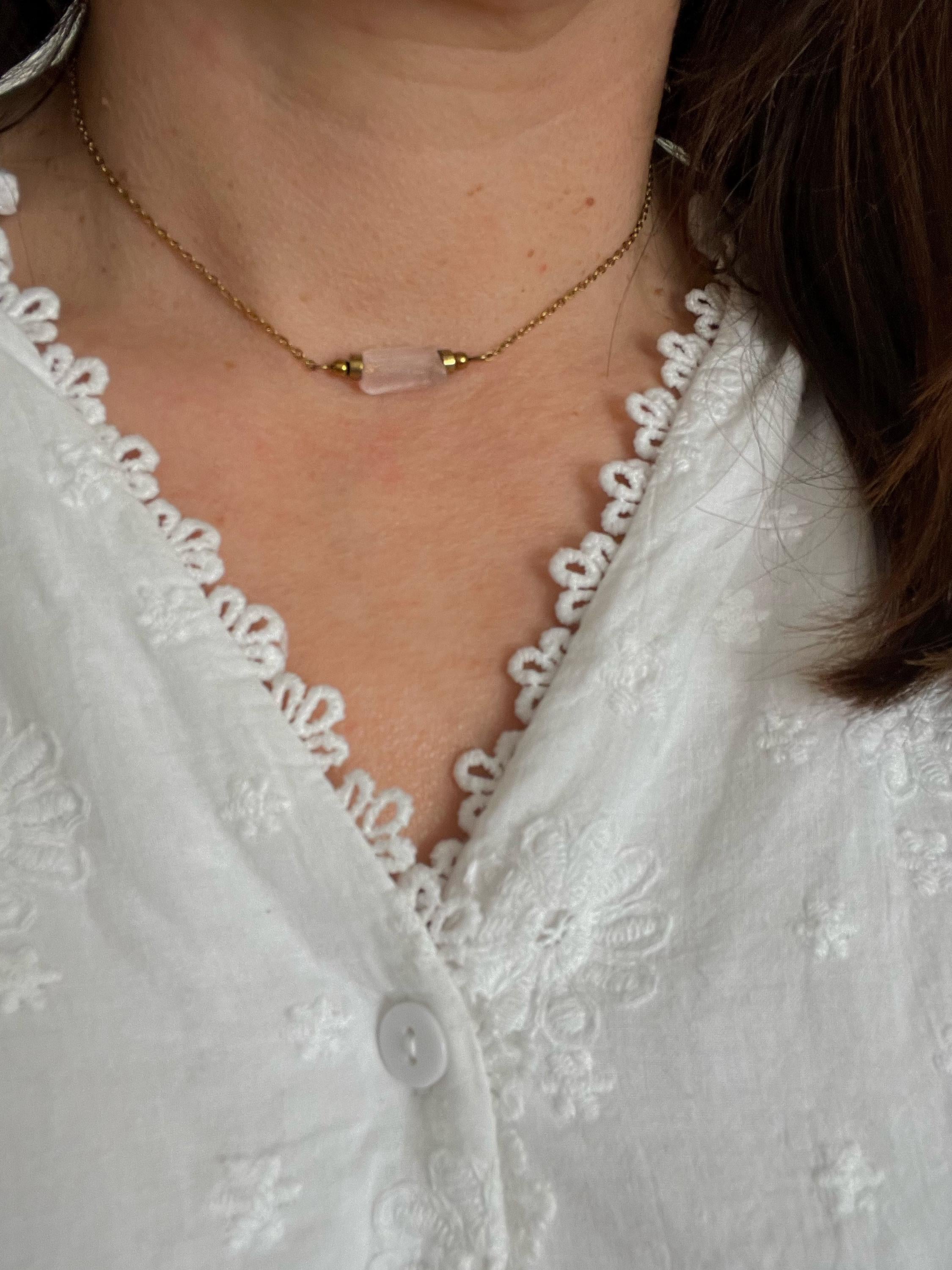 Collier Ras de Cou Quartz Rose - Acier Inoxydable Doré