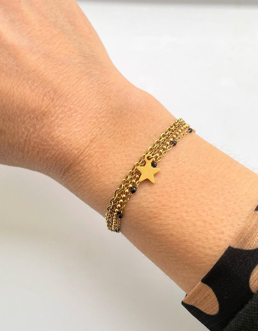 Bracelet Multi Rang Doré Pampille Étoile – Acier Inoxydable