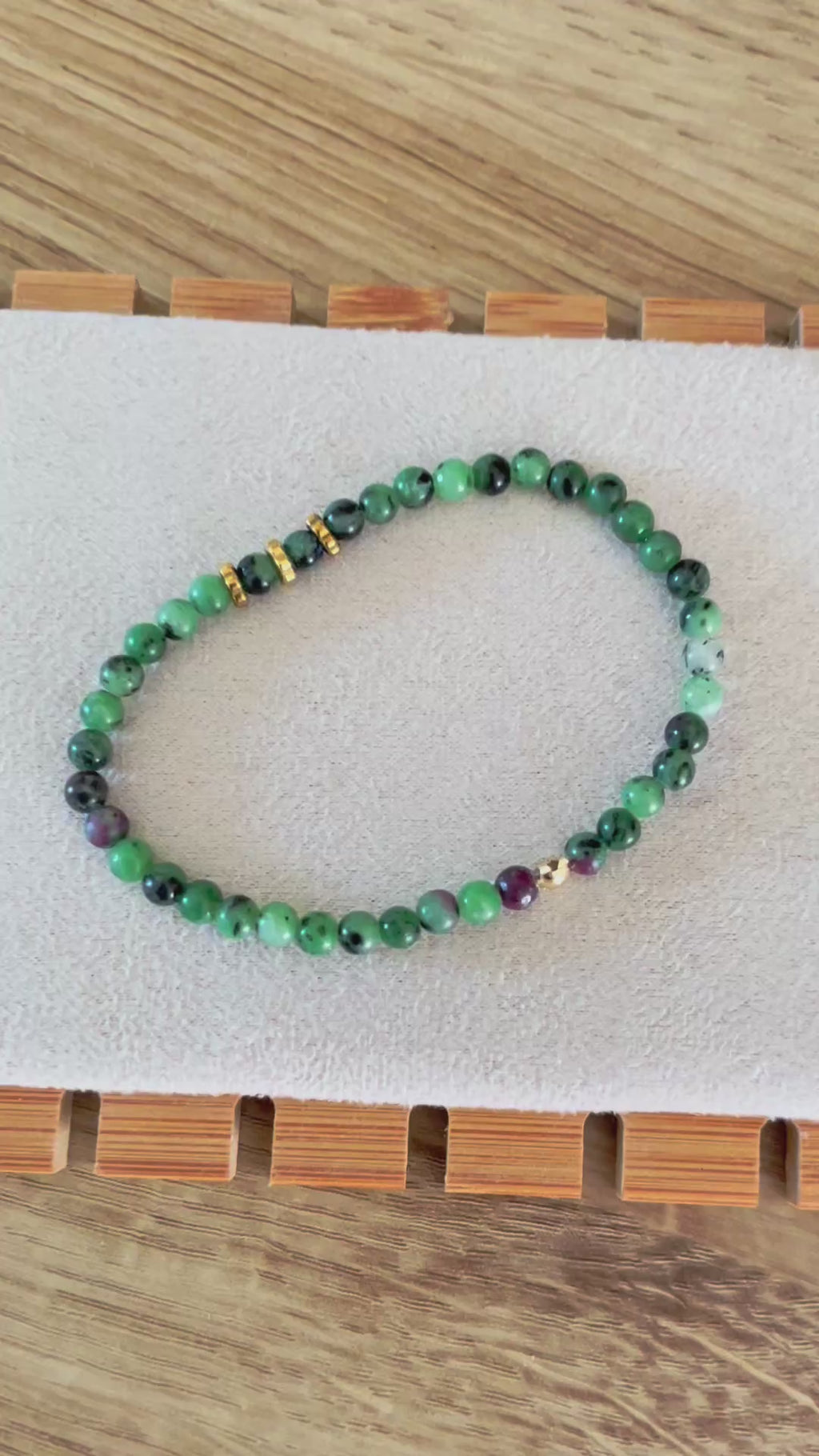Bracelet Zoisite Vert & Hématites – Acier Inoxydable Doré – 2 Styles au Choix